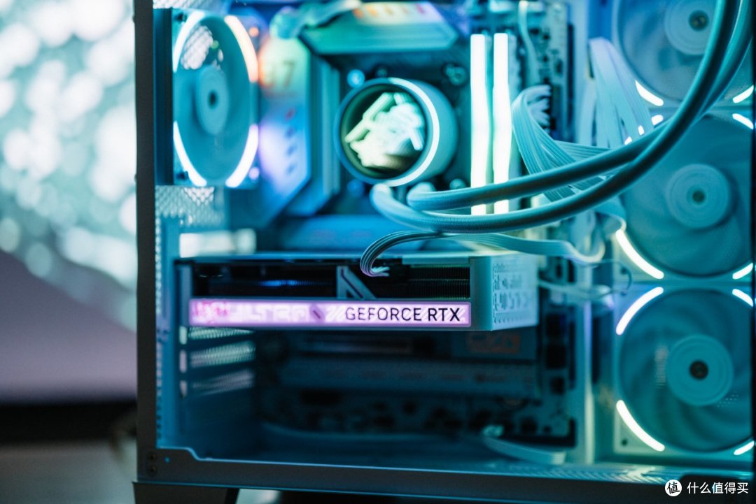 iGame RTX 5060 Ultra W DUO显卡评测:主流新进阶,甜点级质变