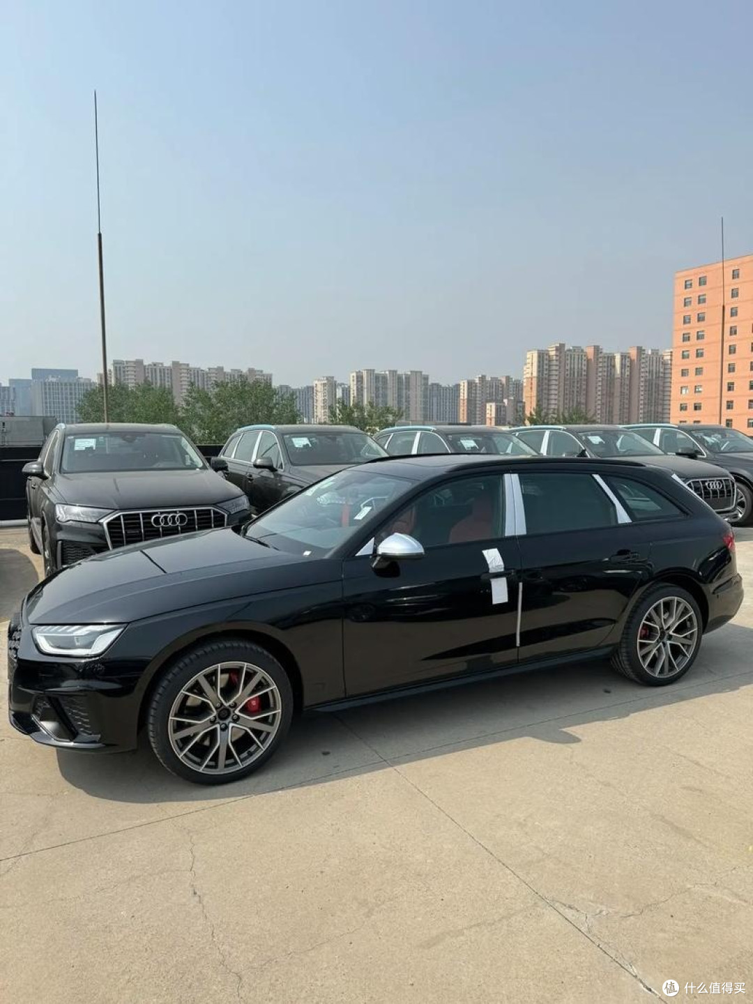 奥迪S4 Avant：性能与实用的完美融合