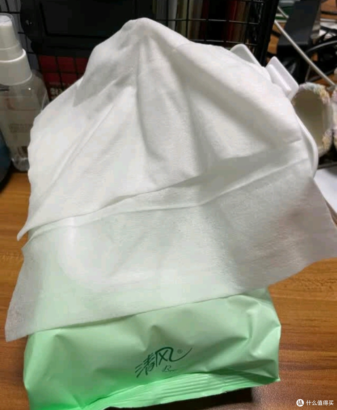 清风御本草湿巾：温和杀菌无刺激