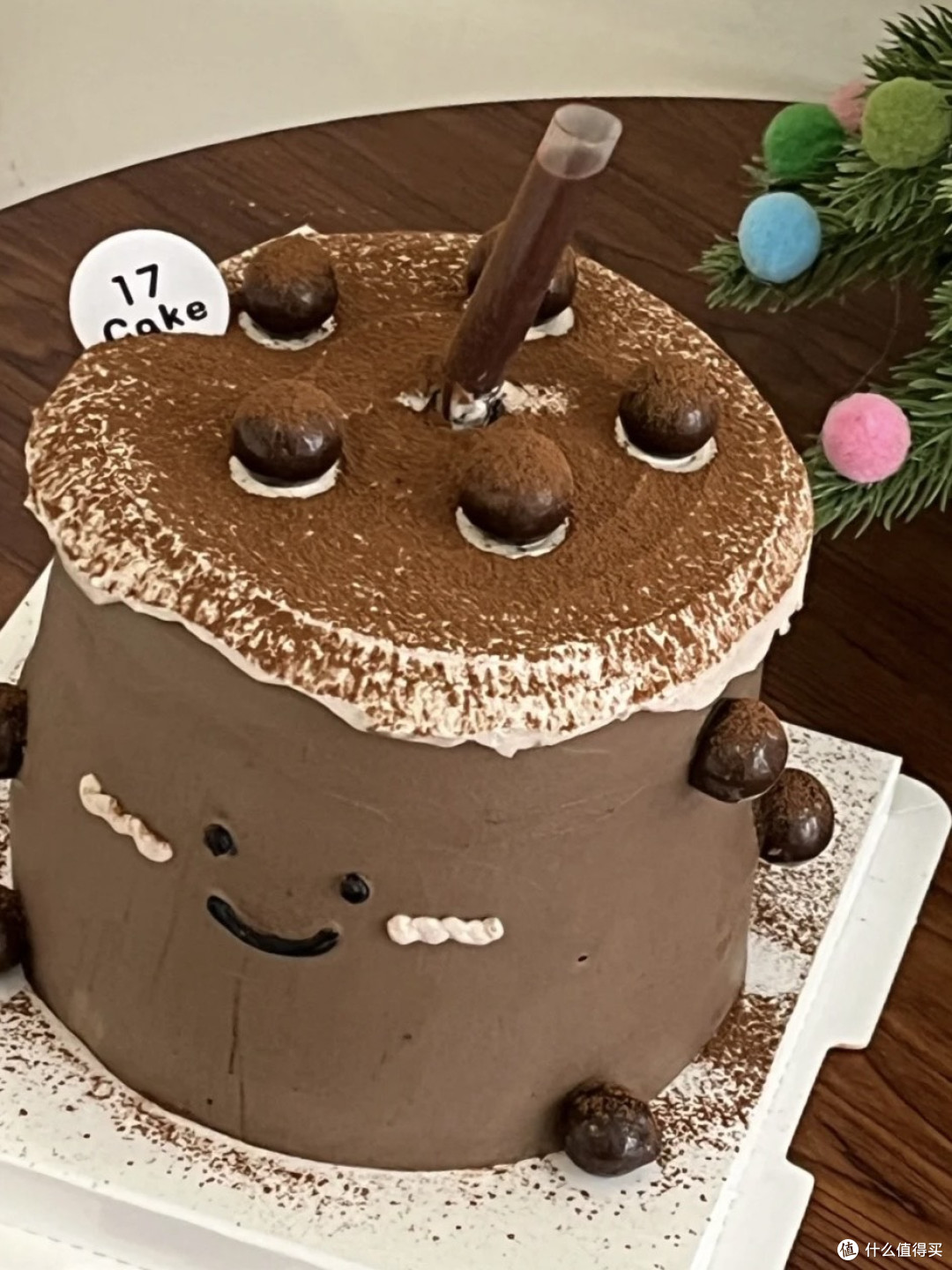 精致外观与多层次口感的巧克力蛋糕
