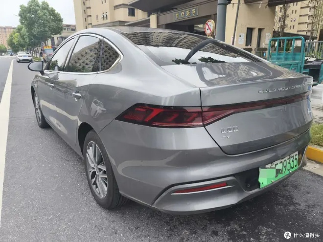 比亚迪秦PLUS：新能源车新选择