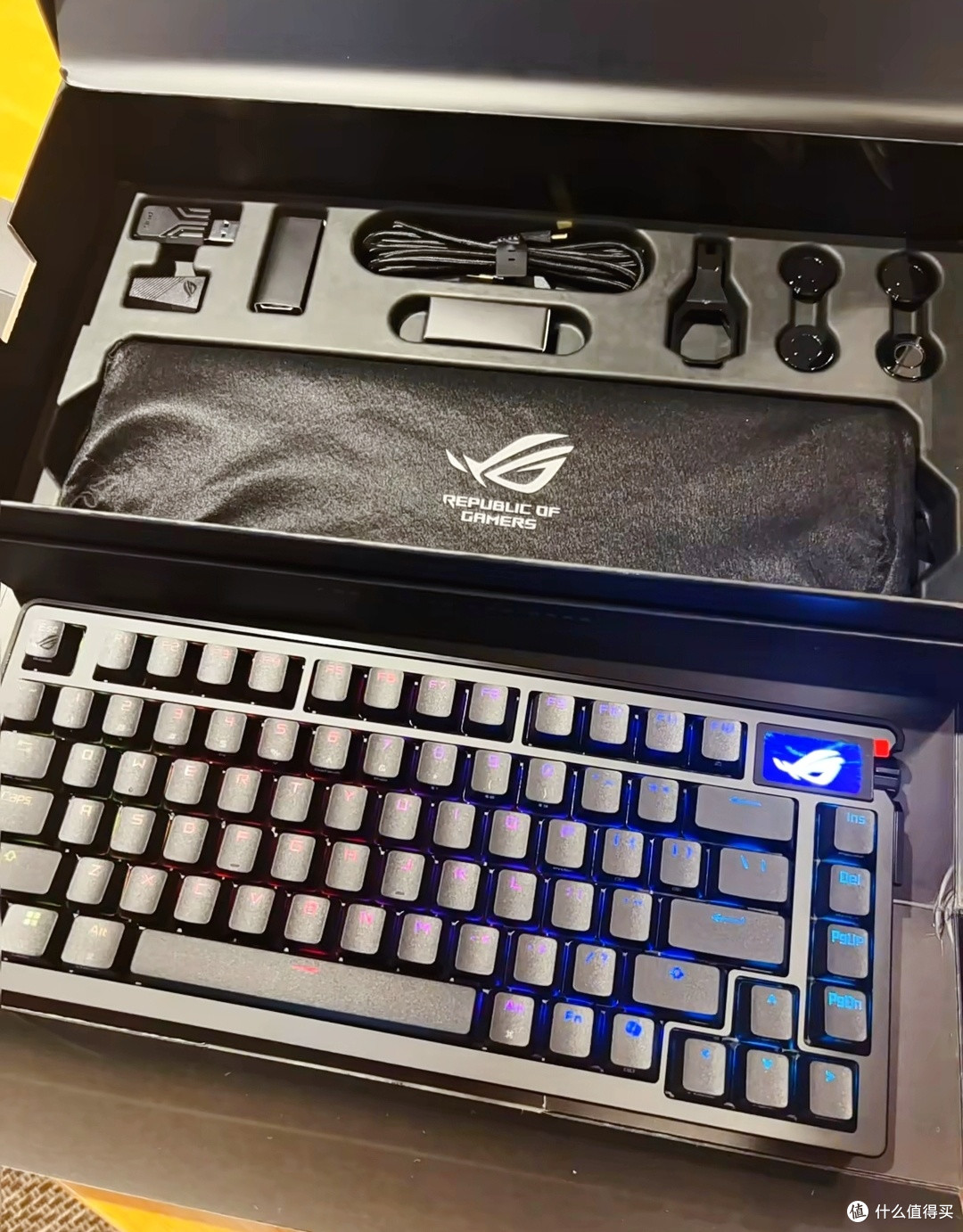 ROG 夜魔 Extreme 机械键盘:旗舰级体验,电竞玩家的理想之选
