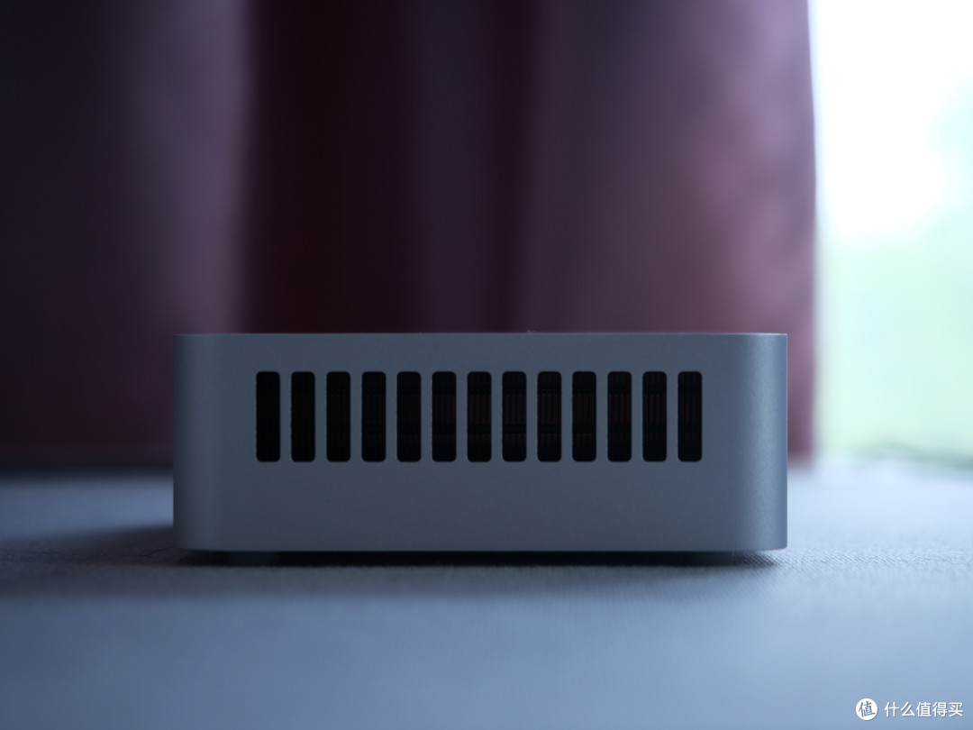 华硕NUC15Pro+小主机试玩-苹果的质感叠加Win的性能