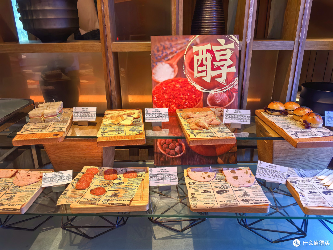 帆影艟艟皆过客,无尽长江滚滚来!芜湖华邑酒店 单卧江景套房