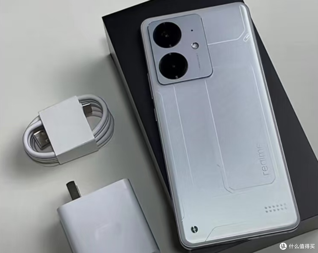 天玑8400-MAX+IP69防水+7000mAh,跌至1207元,别低估性价比机皇