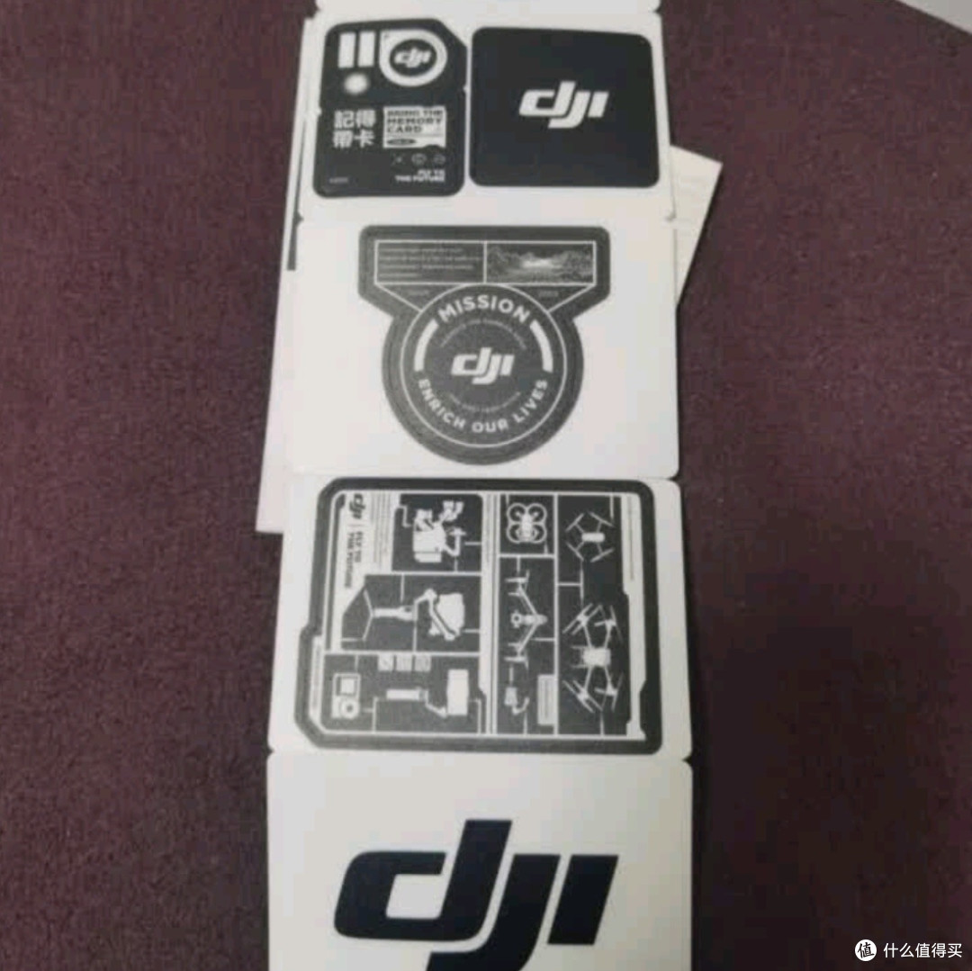 大疆 DJI Osmo Pocket 3 标准版:一英寸口袋云台相机