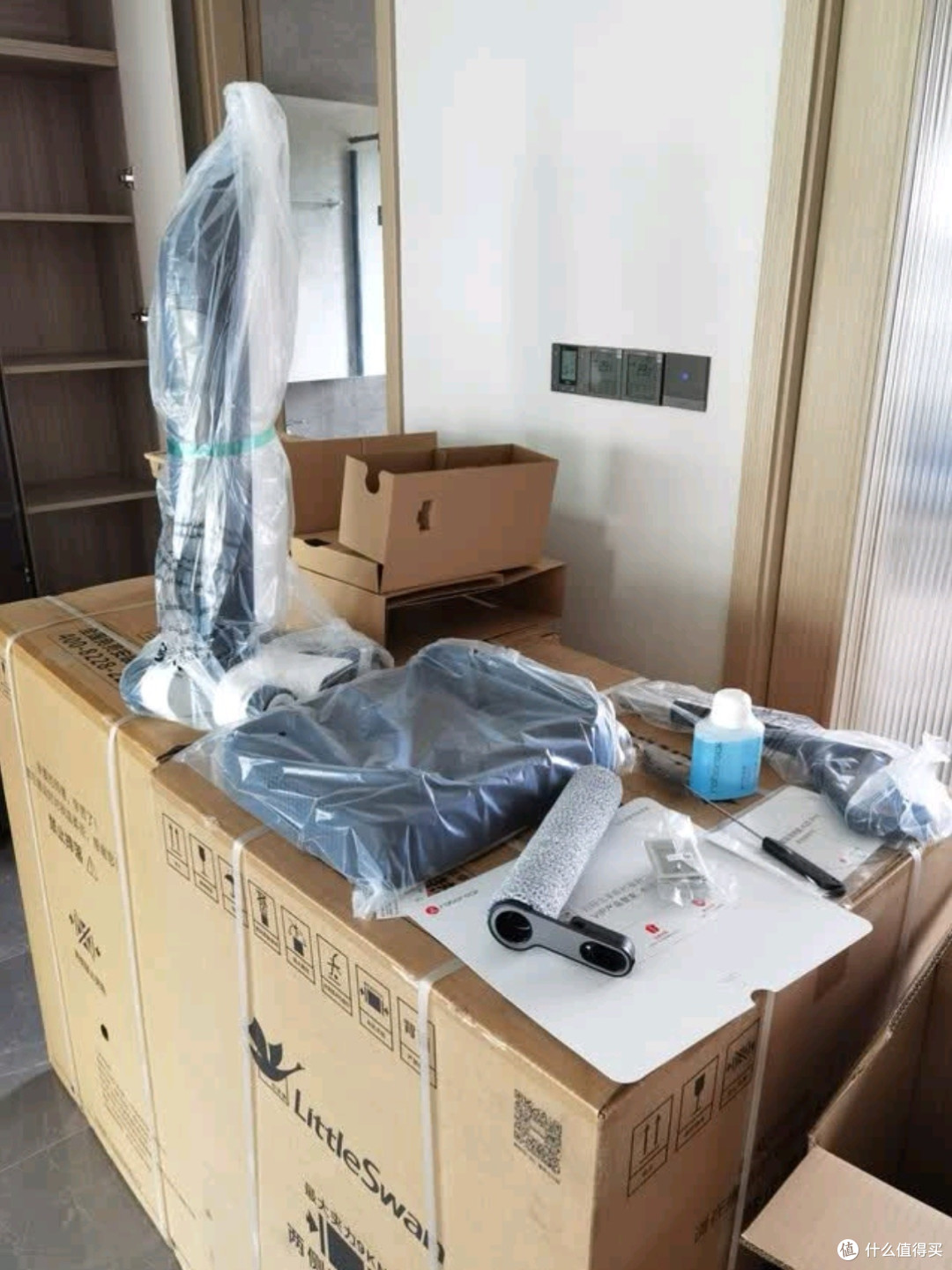智能吸拖洗一体机新选择,家用扫地无线电动拖把手持吸尘器
