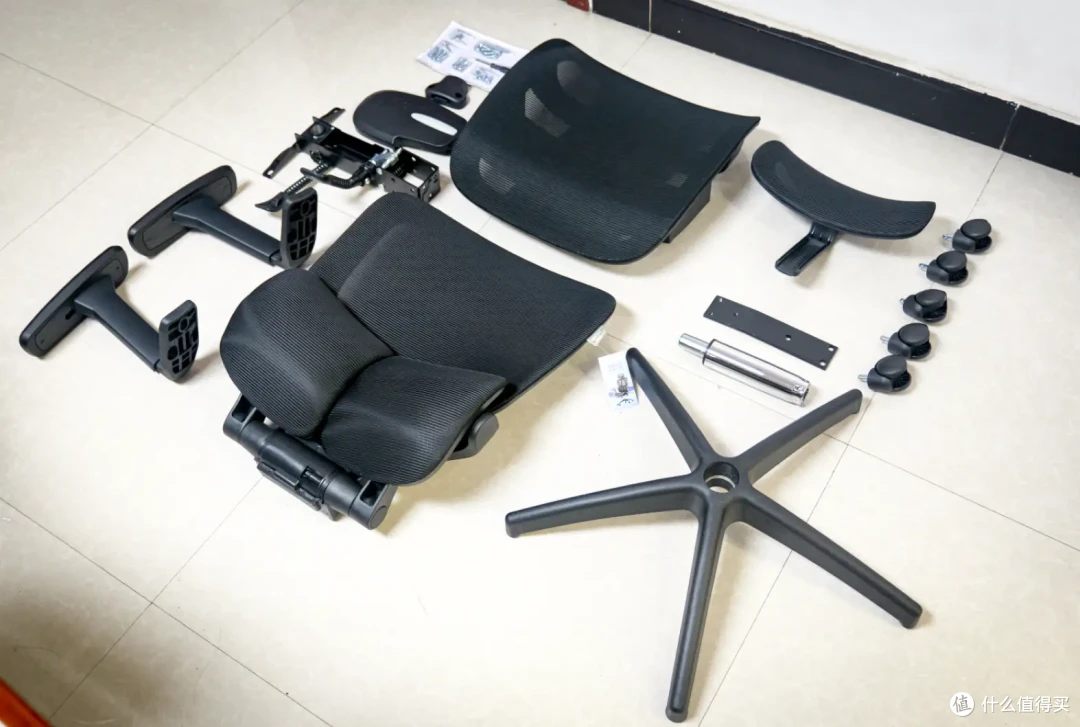 真久坐不累BUFF加持！打工人神器——夏草木Fit人体工学椅体验