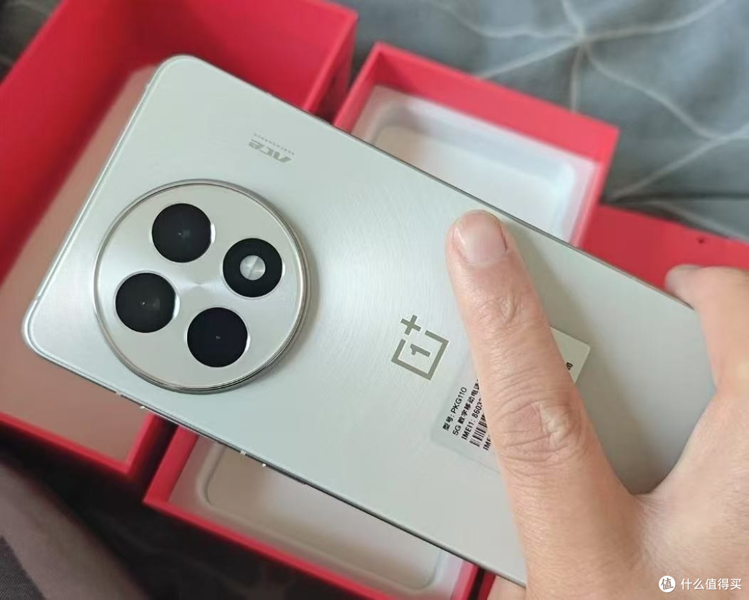 OPPO迎接618,从3799元跌至2899元,16GB+512GB旗舰很亲民了