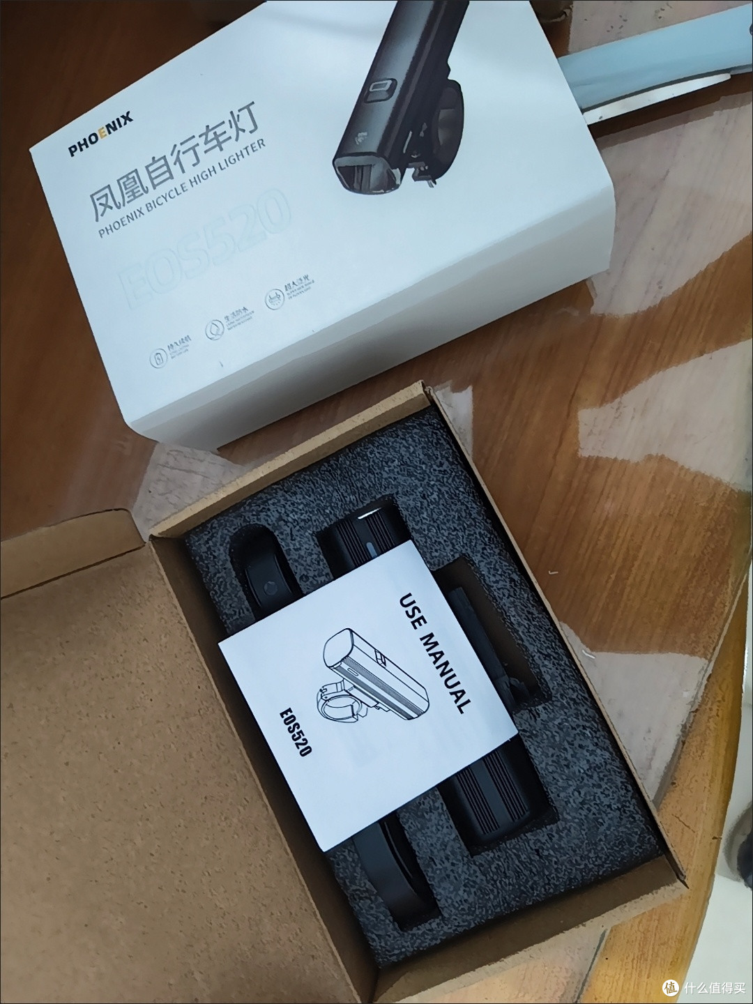 夜骑必备!凤凰自行车灯与手机架开箱实测分享
