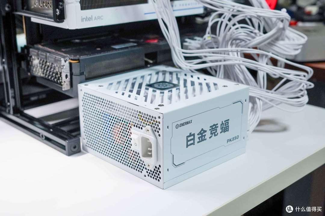 不到一块钱1W的双白金电源丨安耐美白金竞蝠PK850W拆解评测