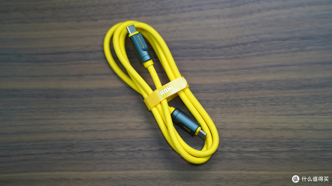 Aohi奥海阿多尼斯USB4雷电5数据线测评:速度与耐力的终极融合