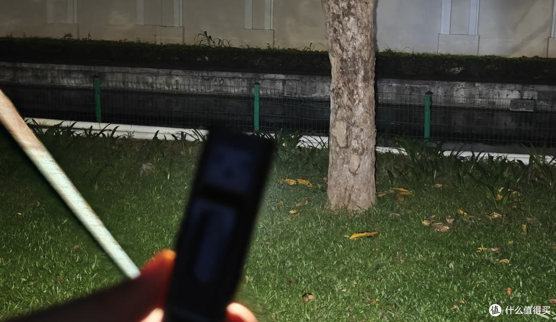 EDC手电不要过分追求强悍性能,实用才是最好的,凯瑞兹 E5 PLUS