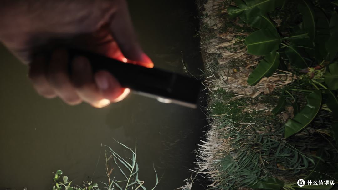 EDC手电不要过分追求强悍性能,实用才是最好的,凯瑞兹 E5 PLUS