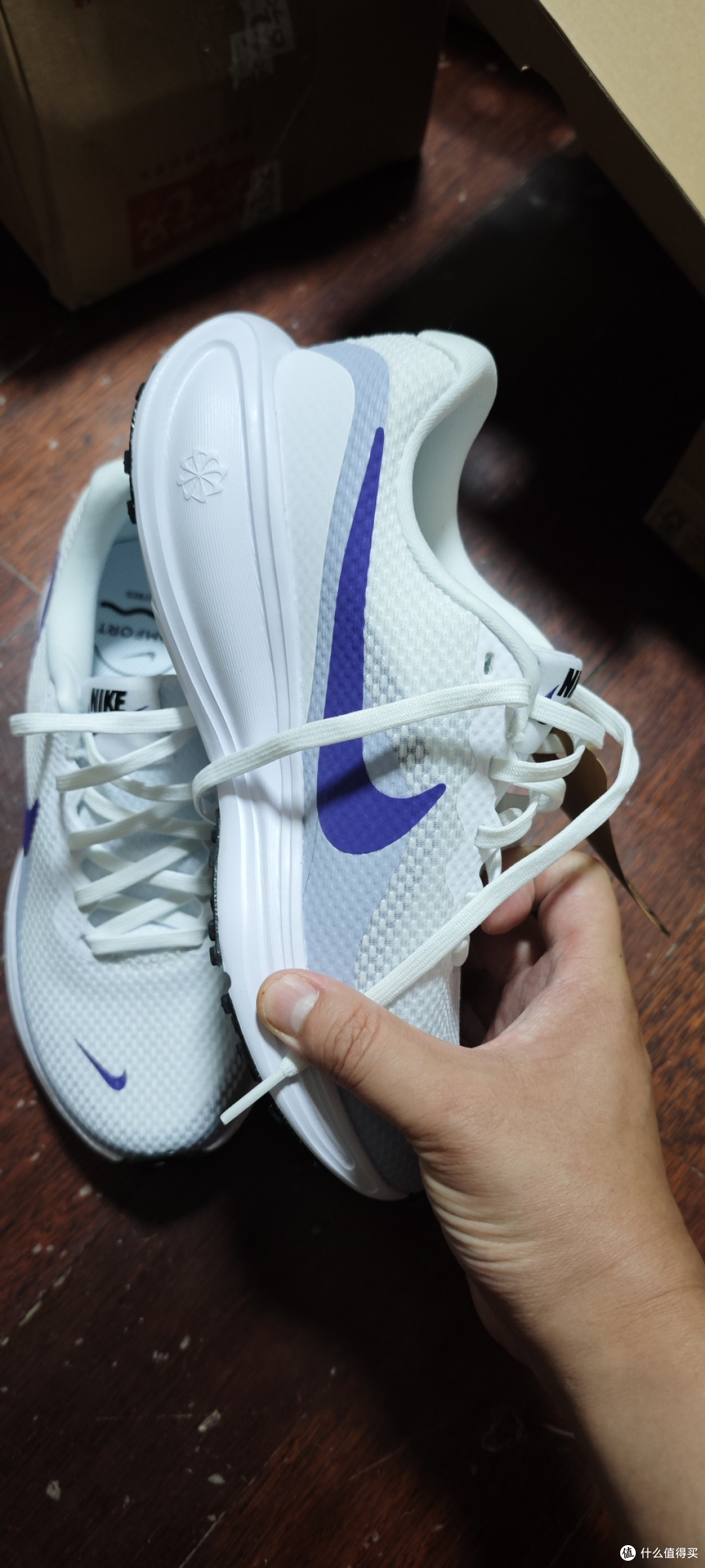 实测!Nike Revolution 8女子跑步鞋,真的值得入手吗?