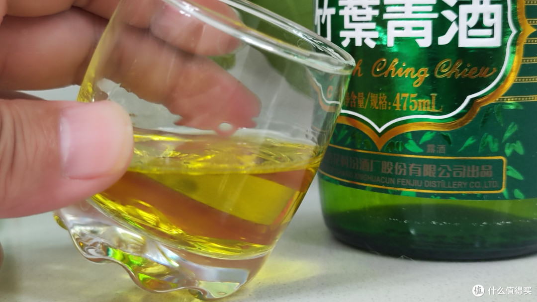 江湖人称“见风倒”,有多少酒精考验的豪杰是栽在竹叶青的瓶底下