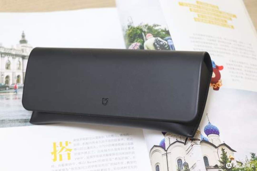 米家方框偏光太阳镜（尼龙款）：轻如羽毛，却让夏日更清晰