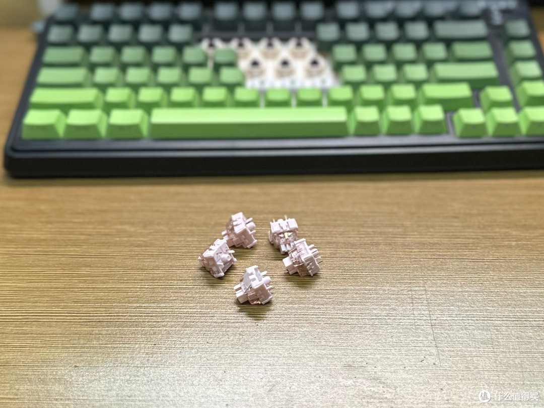 珂芝 K75Lite 三模键盘:绿意与诗意的完美融合