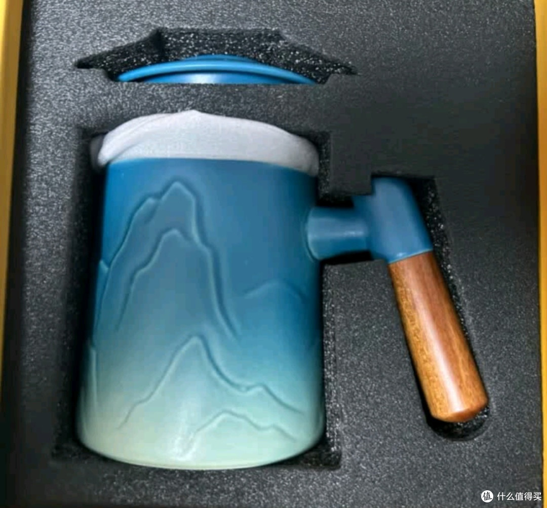 故宫文创千里江山泡茶杯：传统文化与实用结合