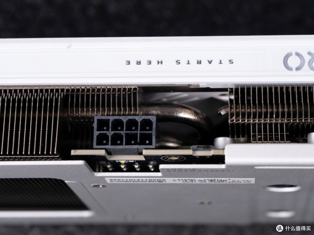 白衣胜雪、小巧玲珑:技嘉RTX 5060 TI 16GB雪鹰显卡评测