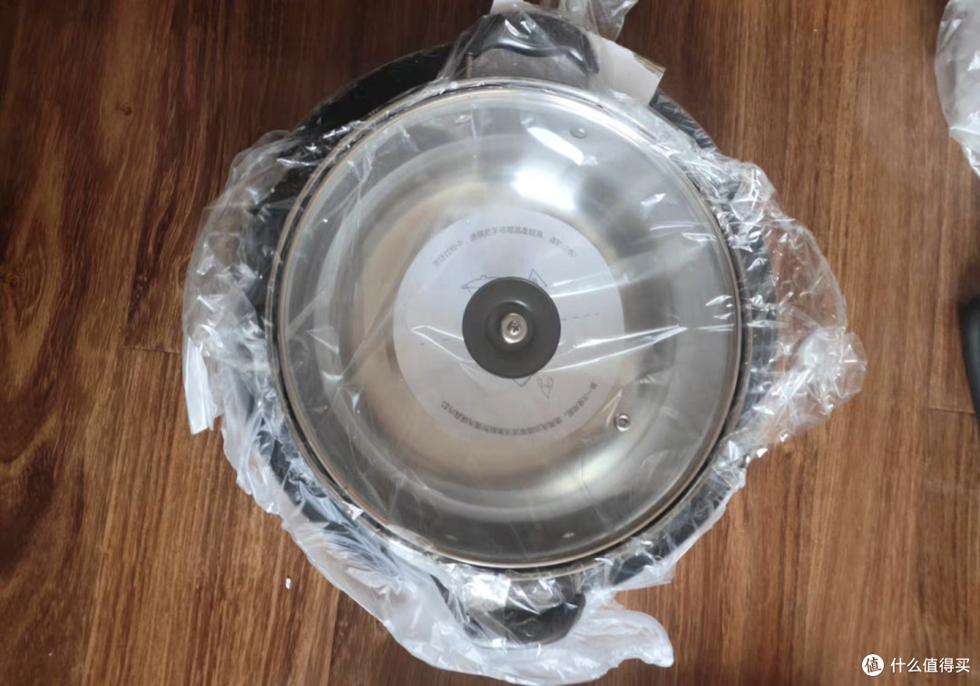 2200W大功率，恒匀火技术电磁炉