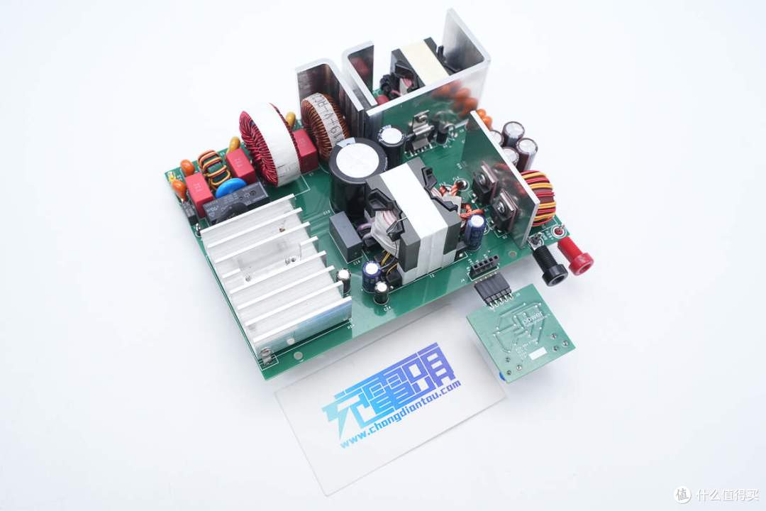 PI DER-984 720W高效LLC充电器方案解析