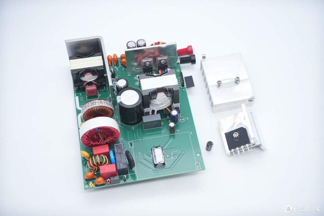 PI DER-984 720W高效LLC充电器方案解析