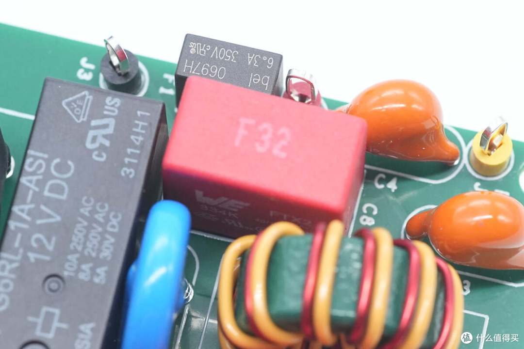 PI DER-984 720W高效LLC充电器方案解析