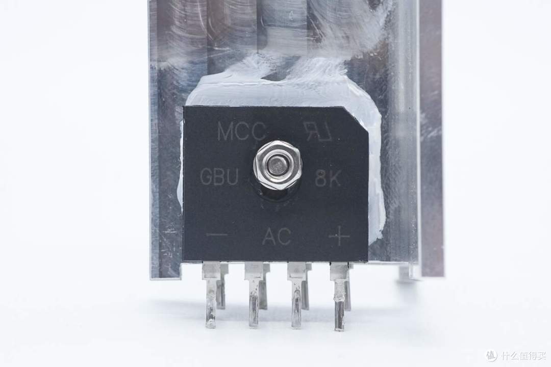PI DER-984 720W高效LLC充电器方案解析