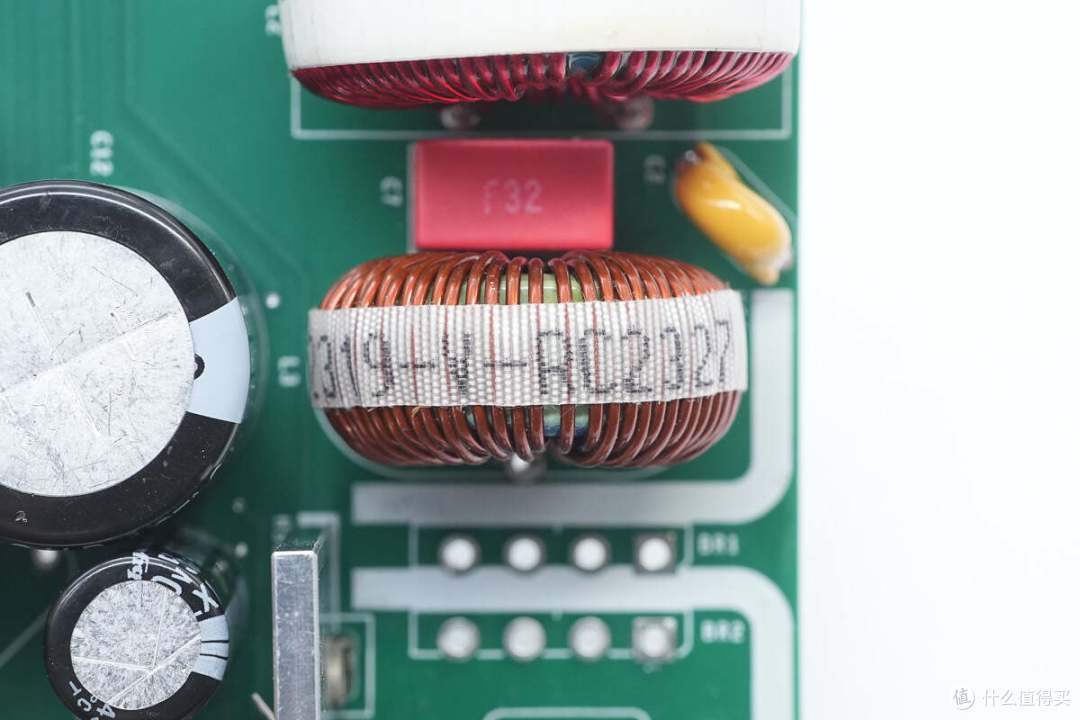 PI DER-984 720W高效LLC充电器方案解析