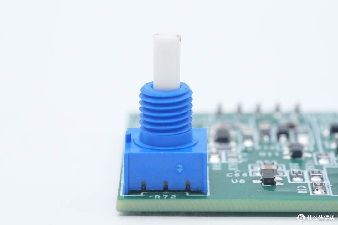 PI DER-984 720W高效LLC充电器方案解析