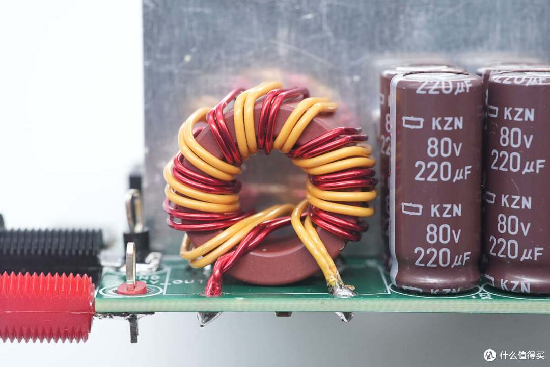 PI DER-984 720W高效LLC充电器方案解析