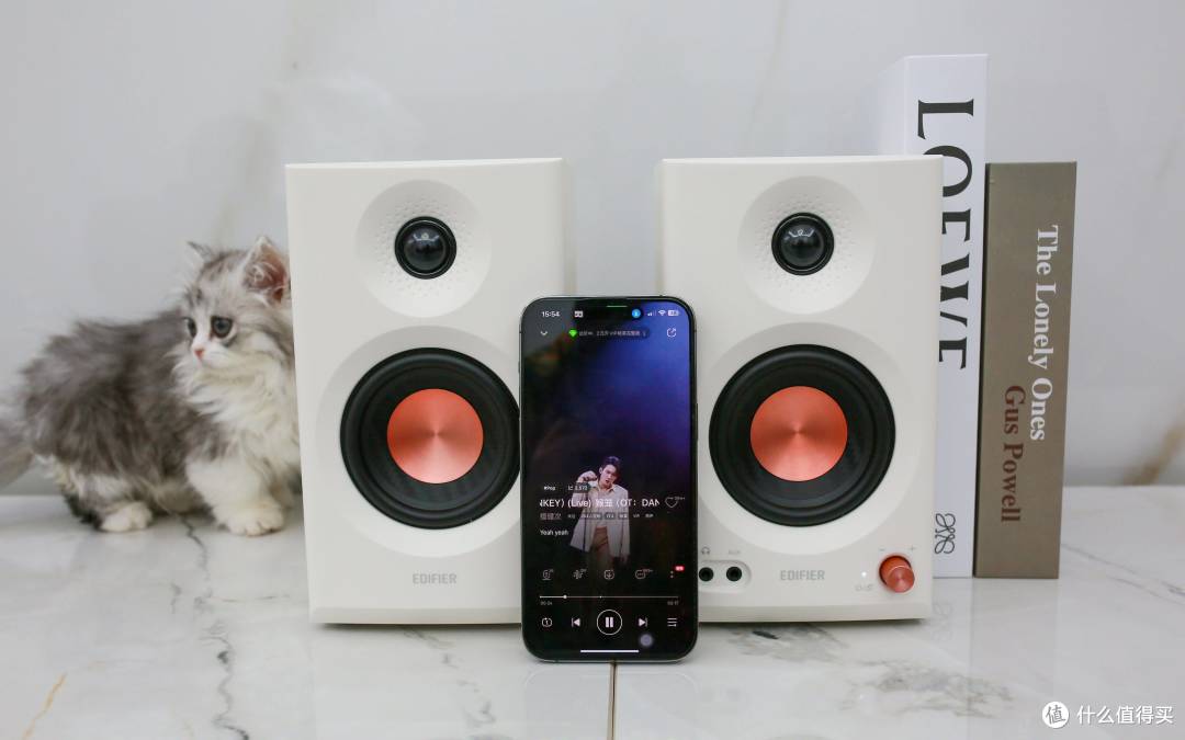 精打细算618!打工人4件套:监听音箱磁轴键盘护脊书包拍照手机