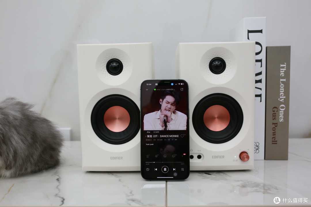 精打细算618!打工人4件套:监听音箱磁轴键盘护脊书包拍照手机