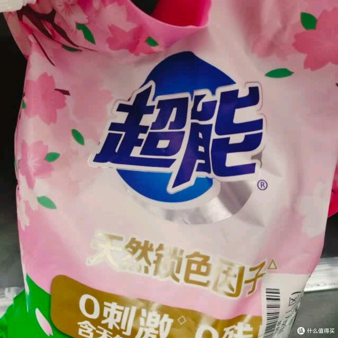 超能多彩芸柔洗衣粉：浪漫樱花香，洁净新体验