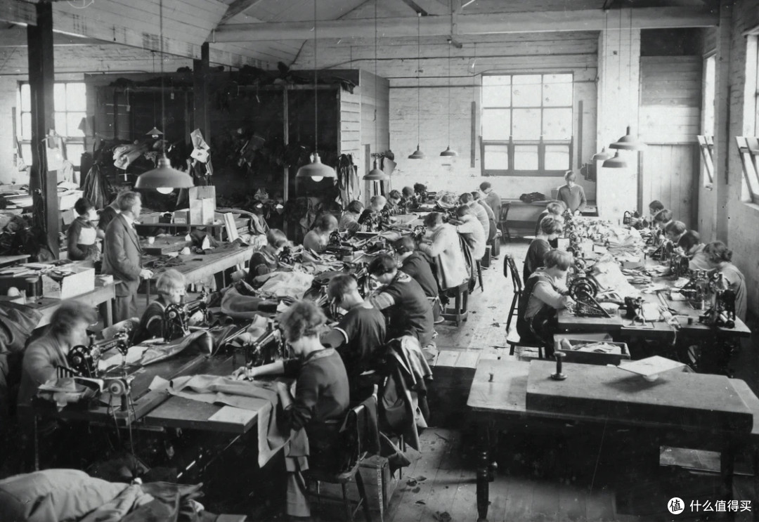 Simpson's Gloves Pty Ltd, Richmond, circa 1932 ©️Museums Victoria