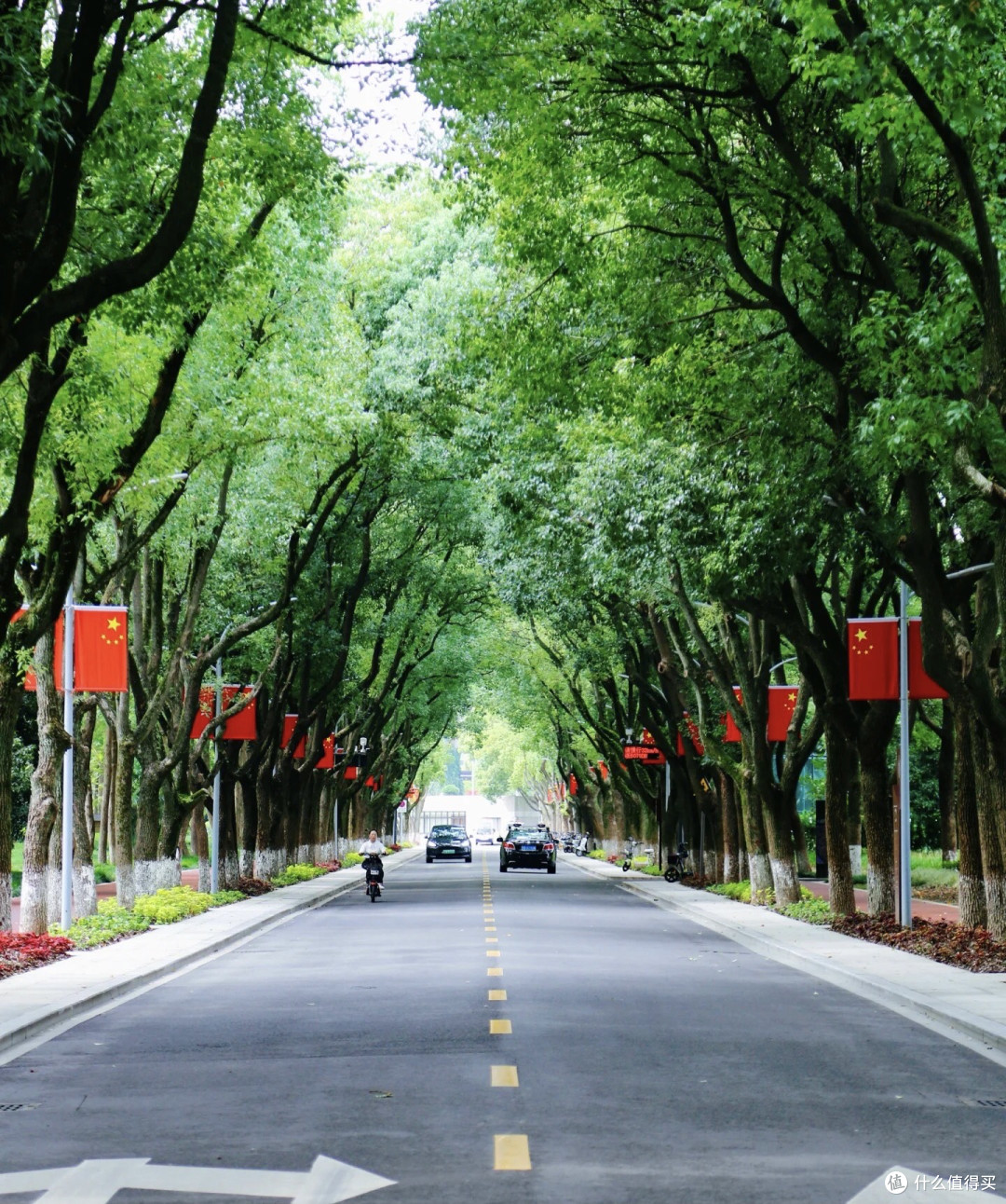 华硕TUF战影显示器,电竞神器?
