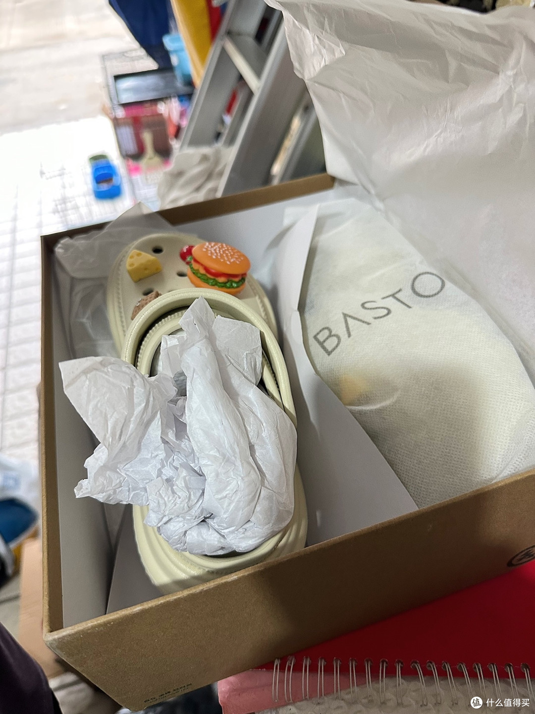 清爽透气，这双洞洞鞋绝了