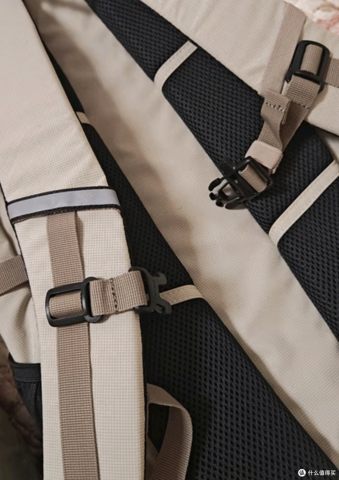 探路者(TOREAD)30L登山包——奶茶色里的户外探险好搭档✨