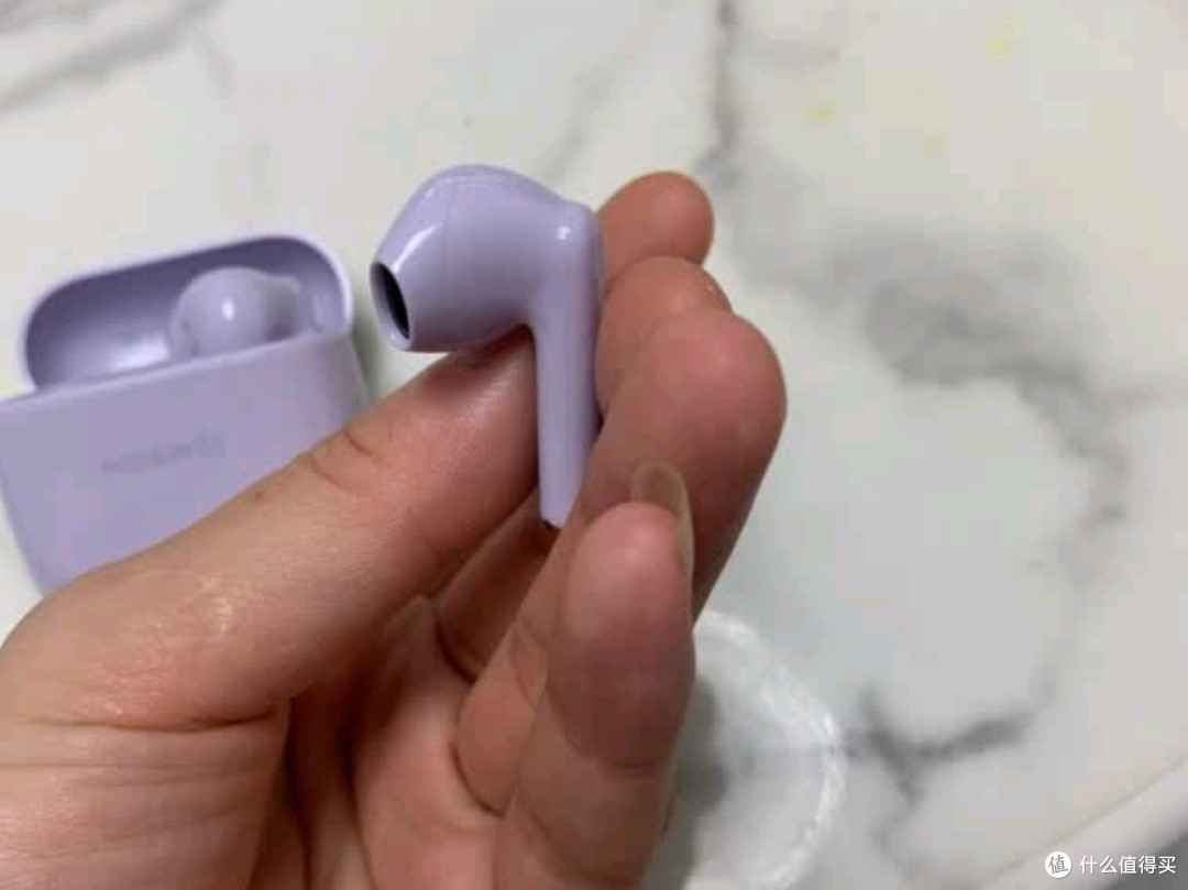 华为新耳机：蓝牙5.3与快速充电