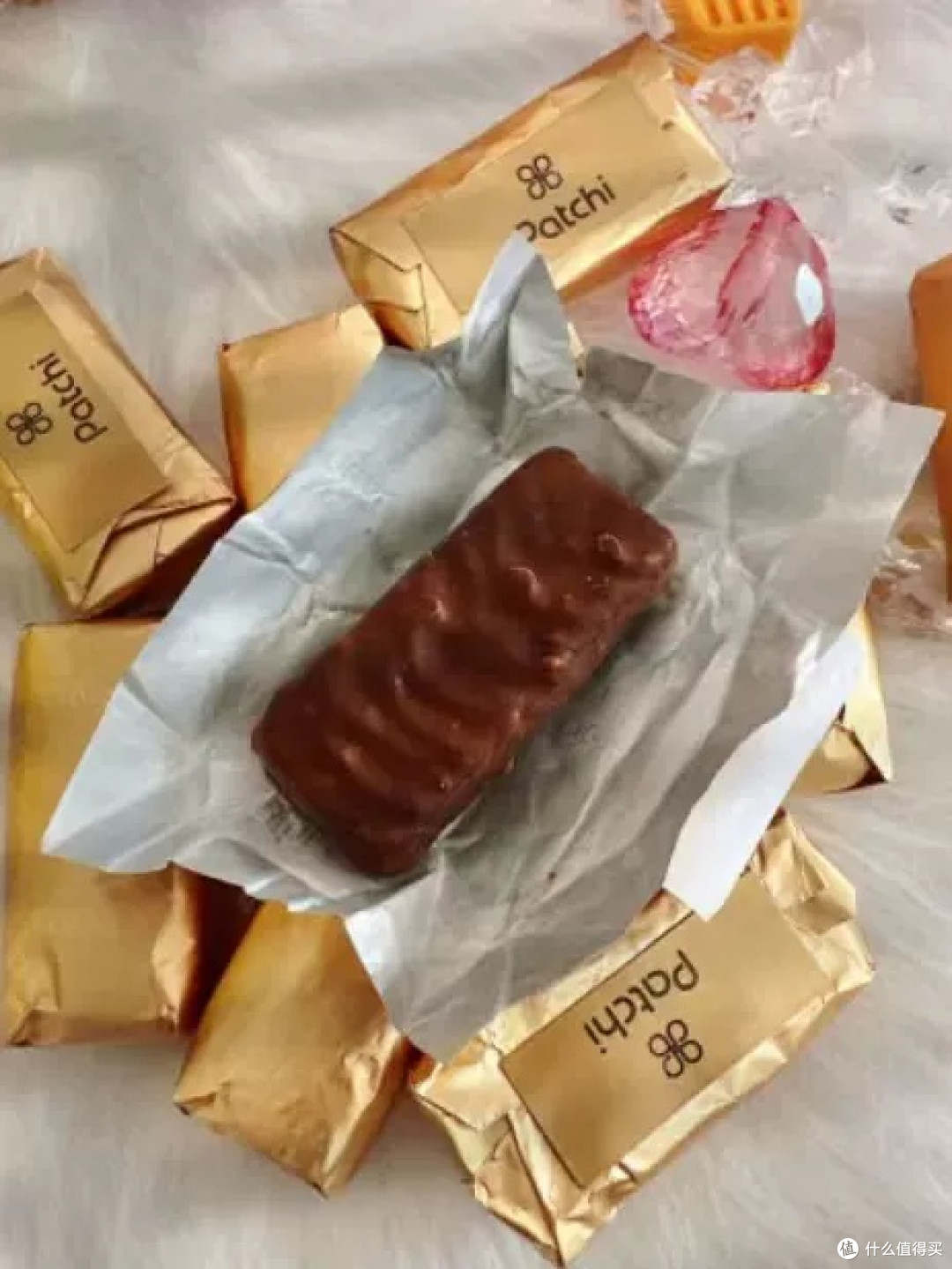 Patchi芭驰威化饼干:榛子碎夹心巧克力的奢华享受