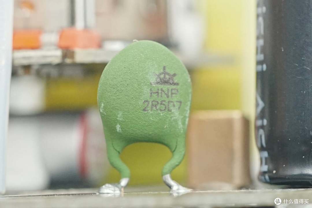 配置1A1C接口,小米轨道插座33W快充适配器拆解