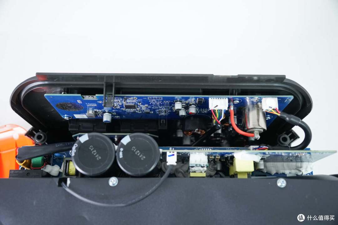 循环寿命超4000次,电小二户外电源2000 Pro 2拆解