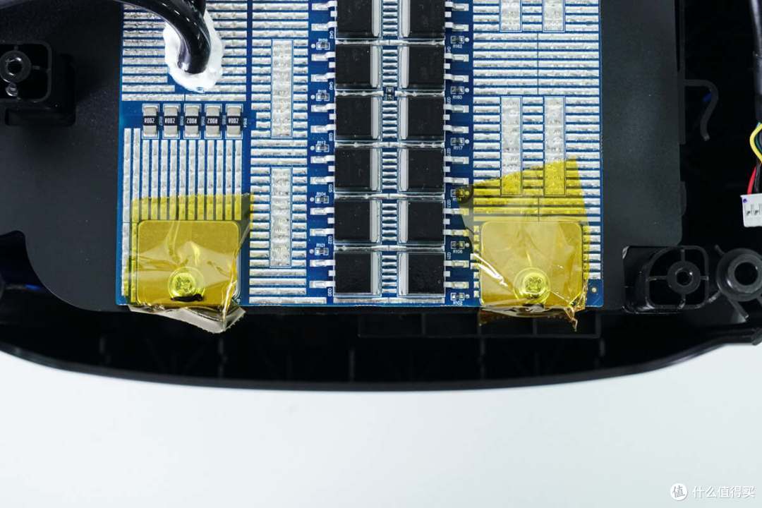 循环寿命超4000次,电小二户外电源2000 Pro 2拆解