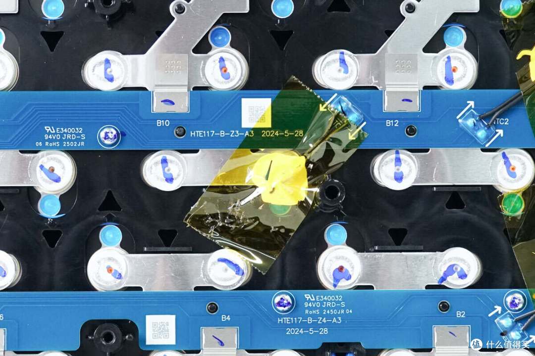 循环寿命超4000次,电小二户外电源2000 Pro 2拆解