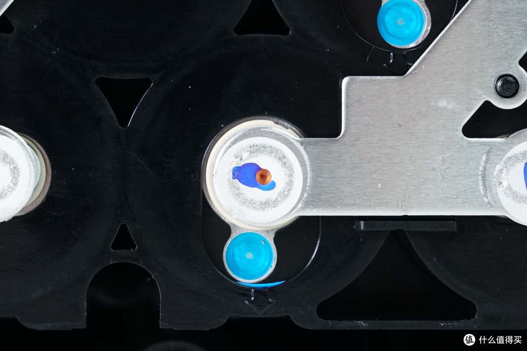 循环寿命超4000次,电小二户外电源2000 Pro 2拆解