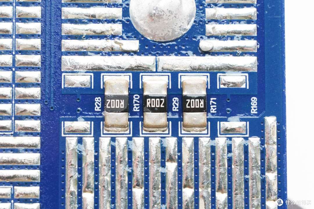 循环寿命超4000次,电小二户外电源2000 Pro 2拆解