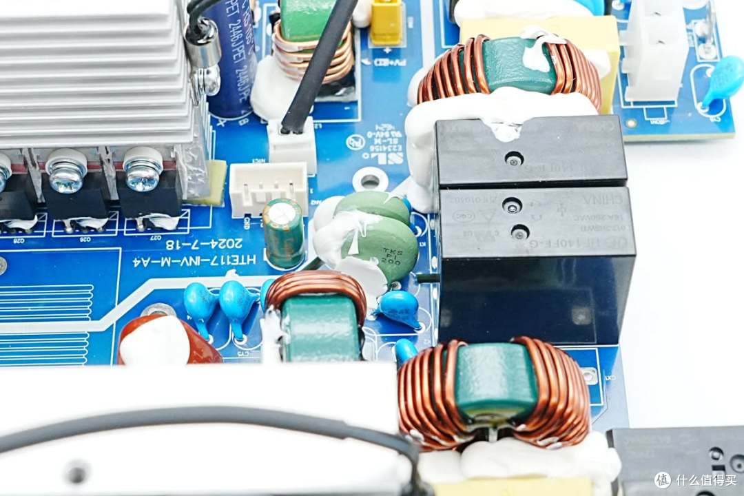 循环寿命超4000次,电小二户外电源2000 Pro 2拆解