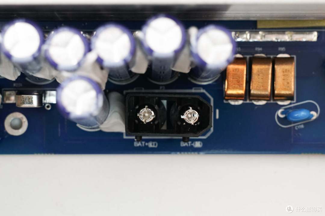 循环寿命超4000次,电小二户外电源2000 Pro 2拆解