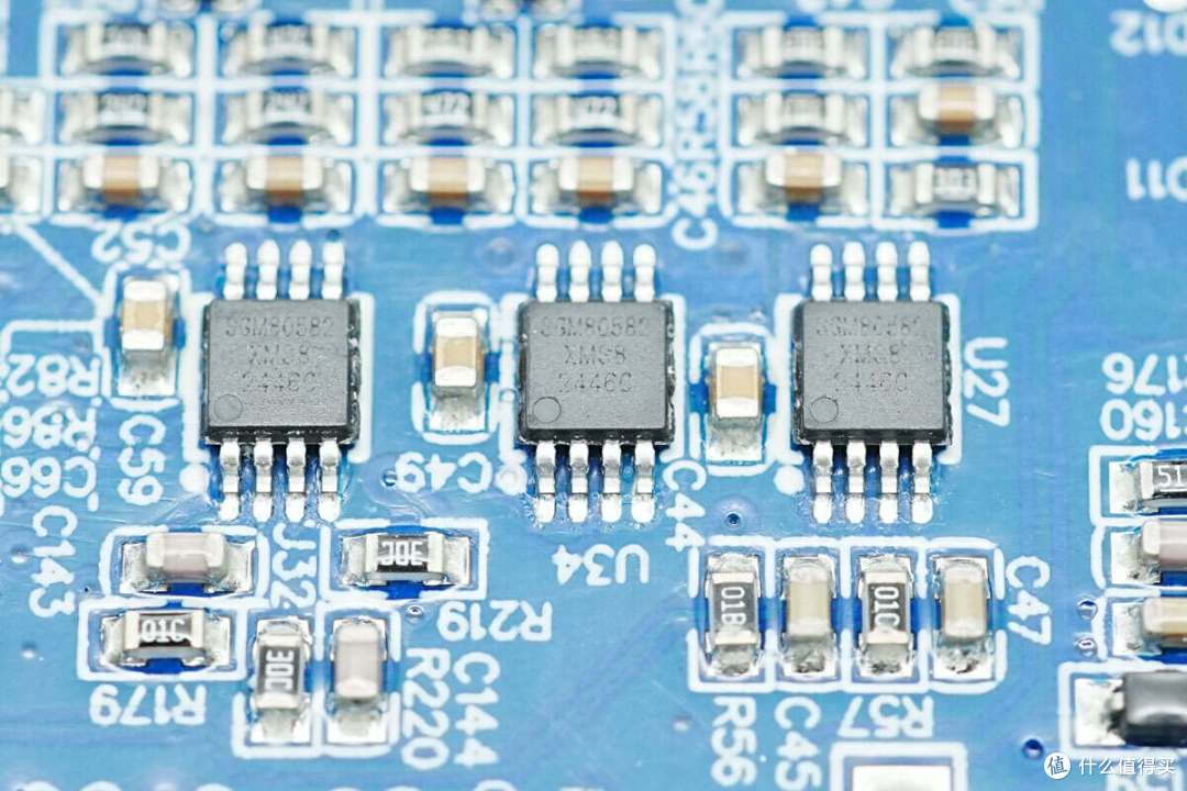 循环寿命超4000次,电小二户外电源2000 Pro 2拆解